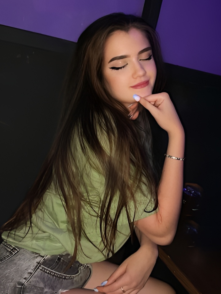 Белла привлекальеная девушка из Новотроицк цена от 5000 руб