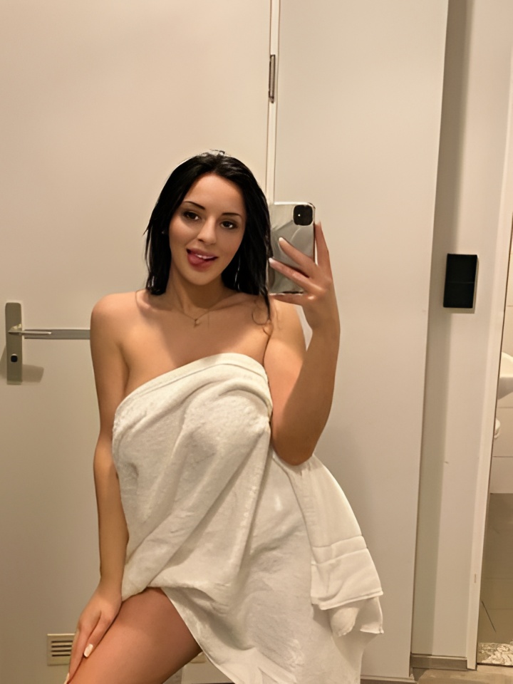 Елизавета привлекальеная девушка из Новотроицк цена от 10000 руб