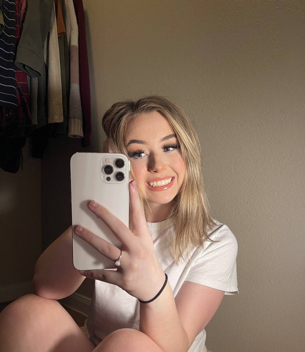 Ника привлекальеная девушка из Новотроицк цена от 3000 руб