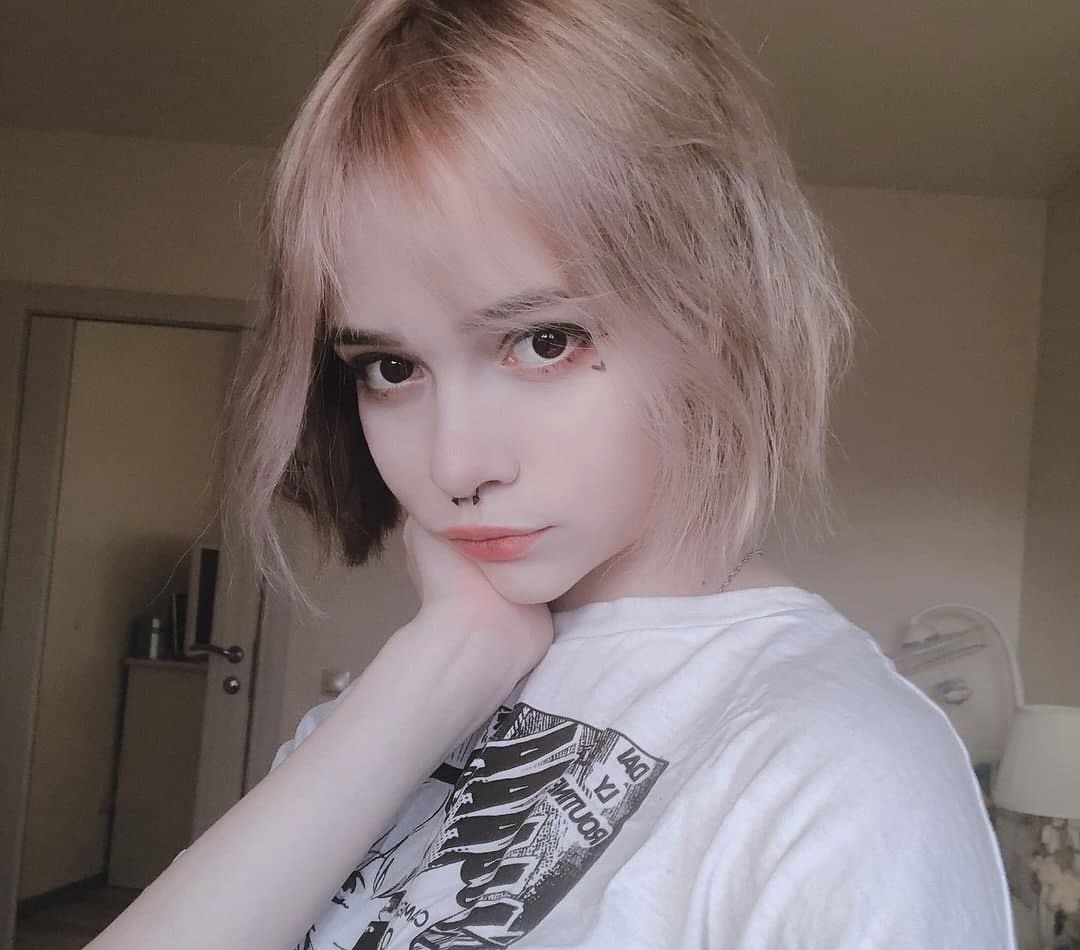 Лиза привлекальеная девушка из Новотроицк цена от 3000 руб