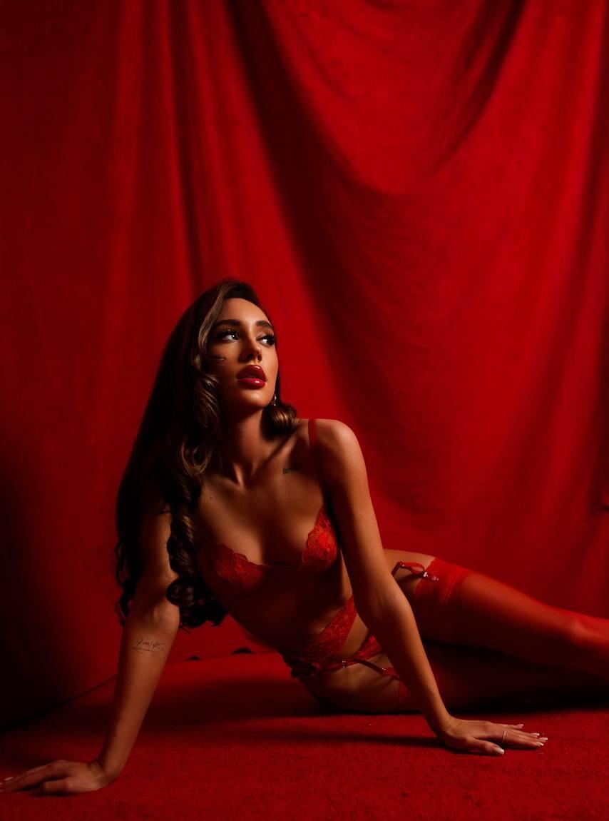 Луиза привлекальеная девушка из Новотроицк цена от 4000 руб