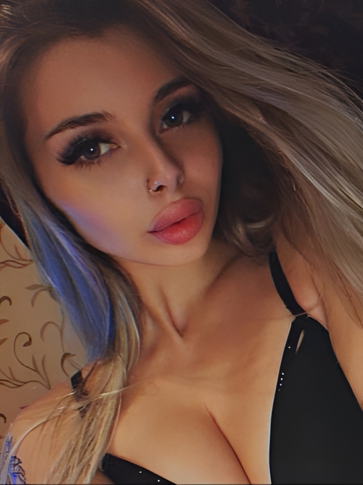 Индивидуалка Зиглинда, доступна для личного знакомства от 10000 руб