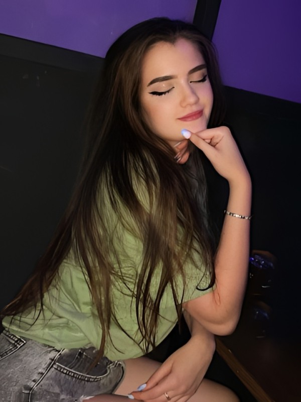 Белла привлекательная девушка из Новотроицк цена от 5000 руб