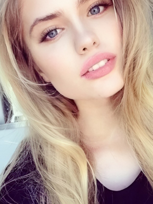 Кристина привлекательная девушка из Новотроицк цена от 3000 руб