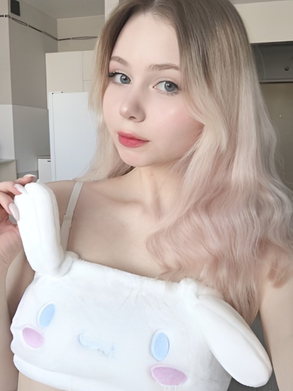 Виктория привлекательная девушка из Новотроицк цена от 3000 руб