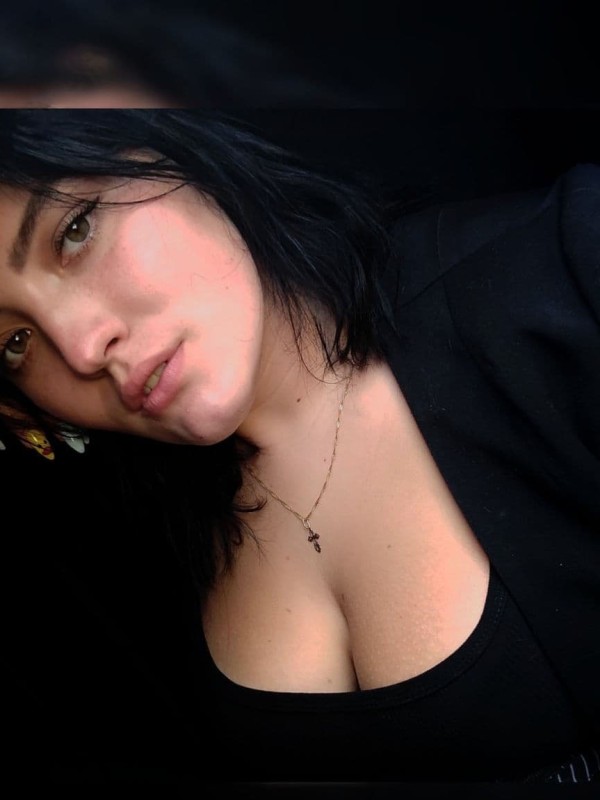 Ная привлекательная девушка из Новотроицк цена от 3000 руб