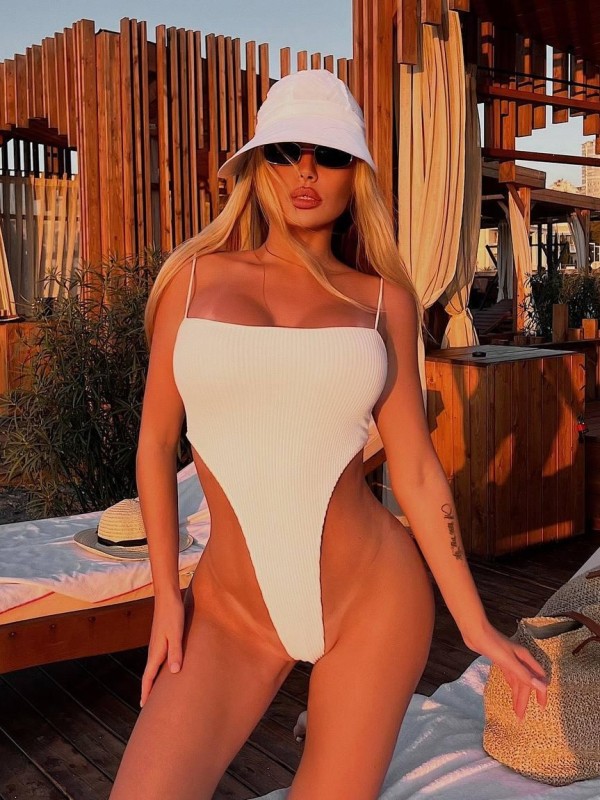 Сюзанна привлекательная девушка из Новотроицк цена от 8000 руб